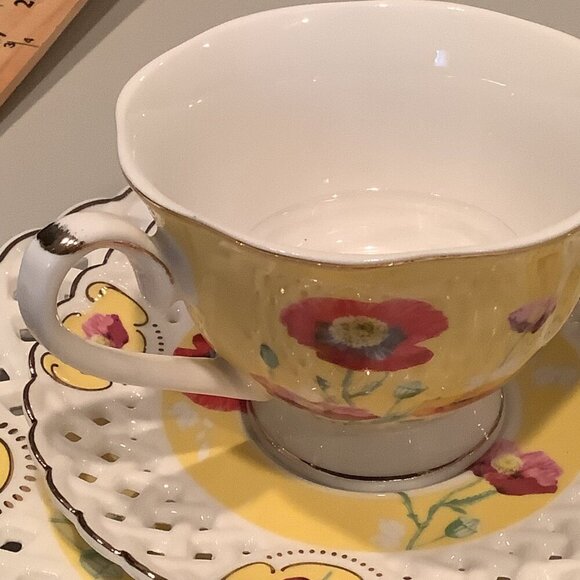 Grace Teaware Poppy Floral Cup & Lattice Saucer Set With Salad Plate 3pc Set - Picture 16 of 16